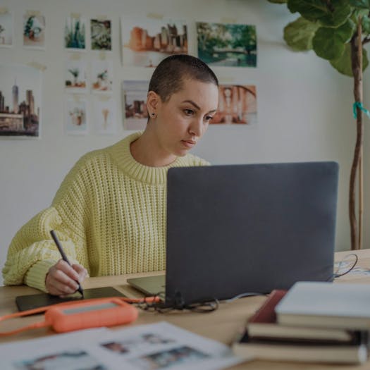 Designers / graphic designers